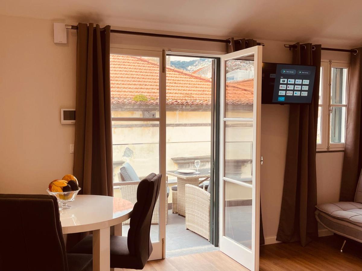 Living Funchal Apartments Luaran gambar